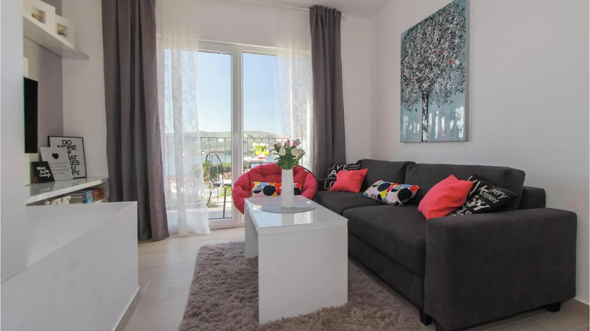 2 Bedroom Beautiful Apartment In Okrug Gornji Trogir