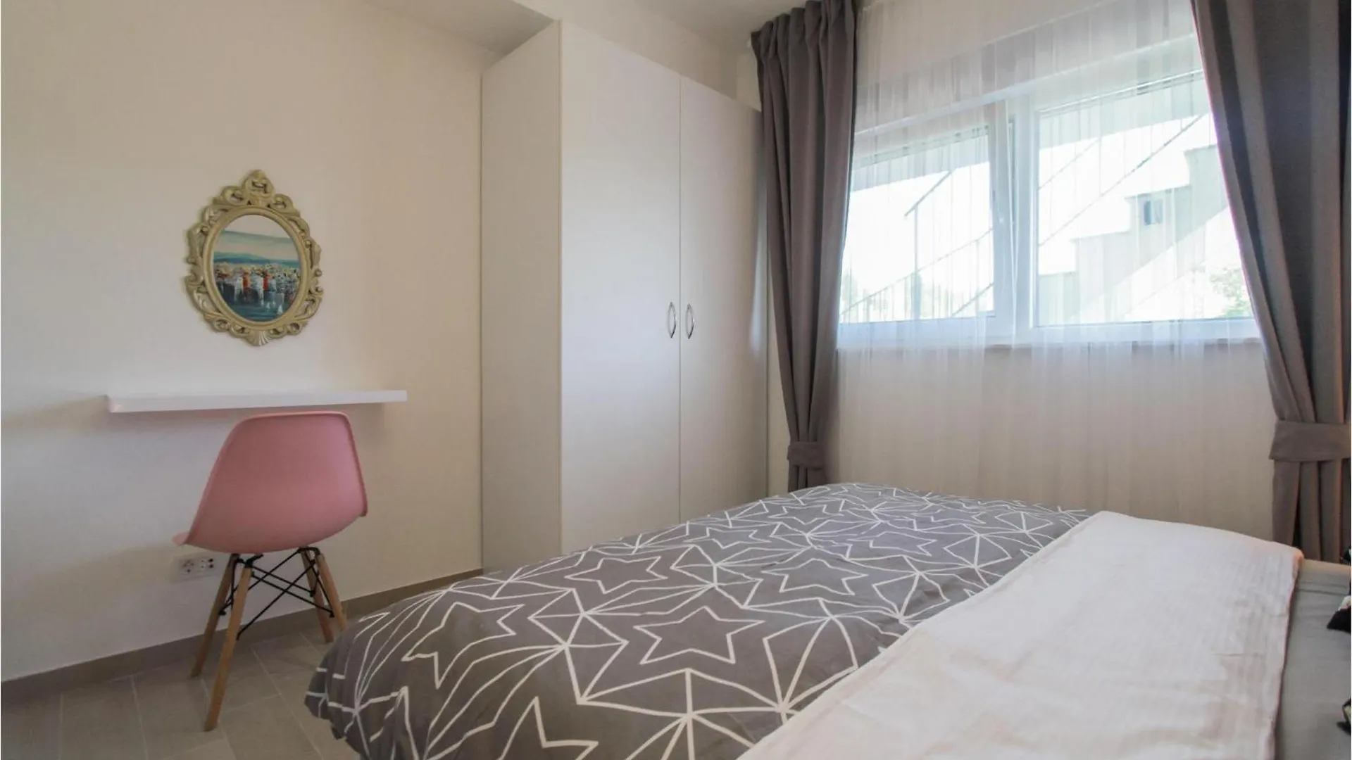 2 Bedroom Beautiful Apartment In Okrug Gornji Trogir