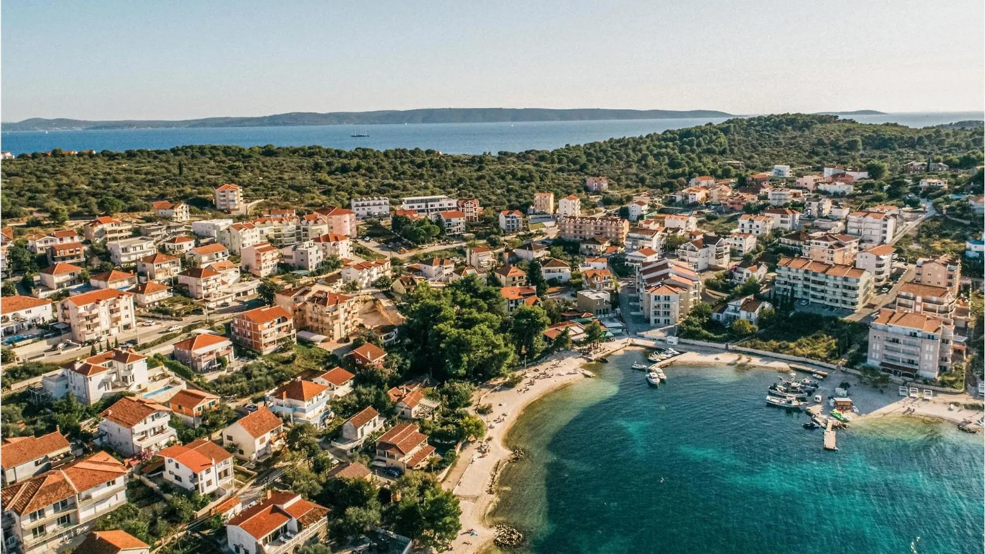 2 Bedroom Beautiful Apartment In Okrug Gornji Trogir