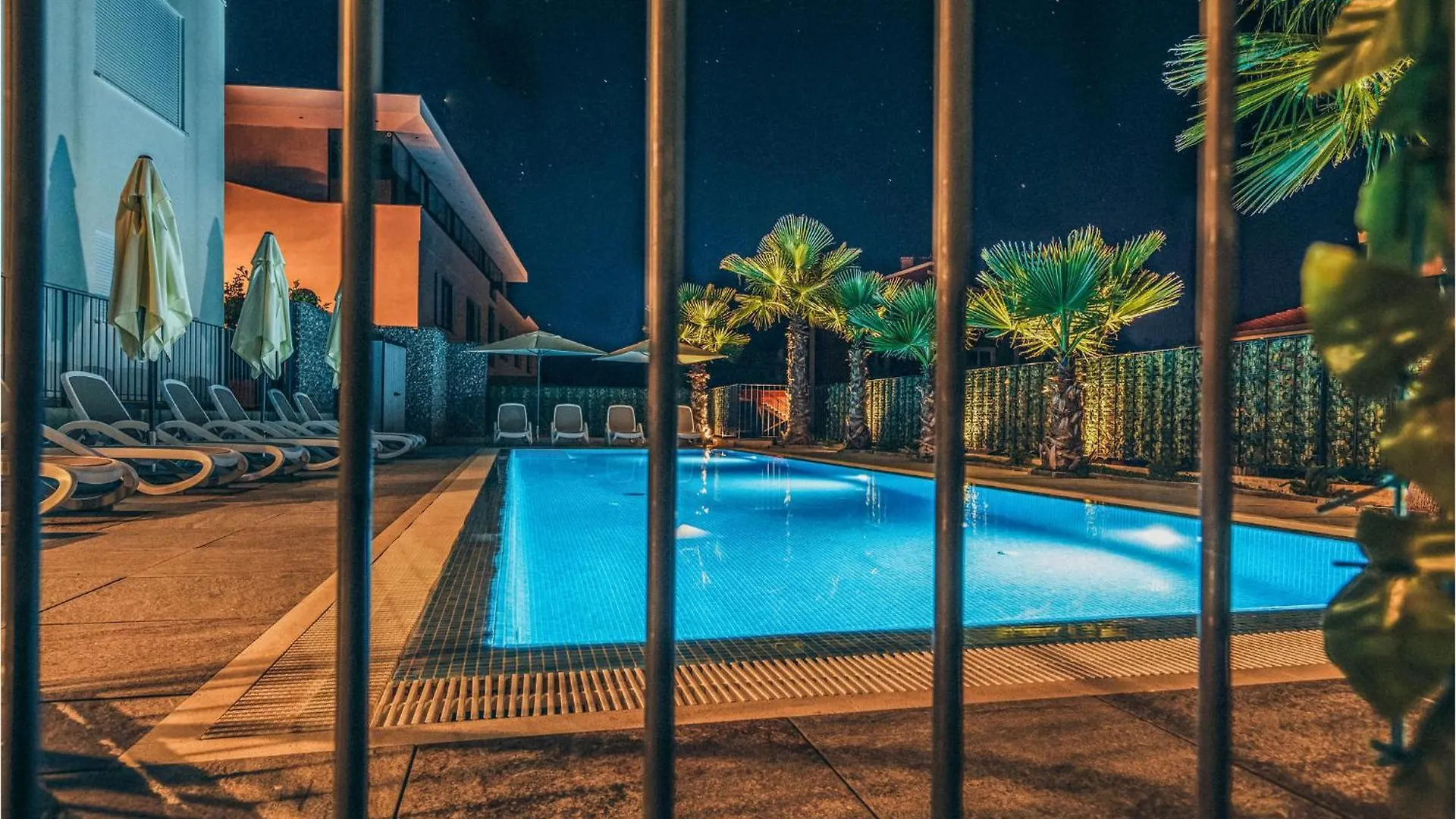 2 Bedroom Beautiful Apartment In Okrug Gornji トロギール